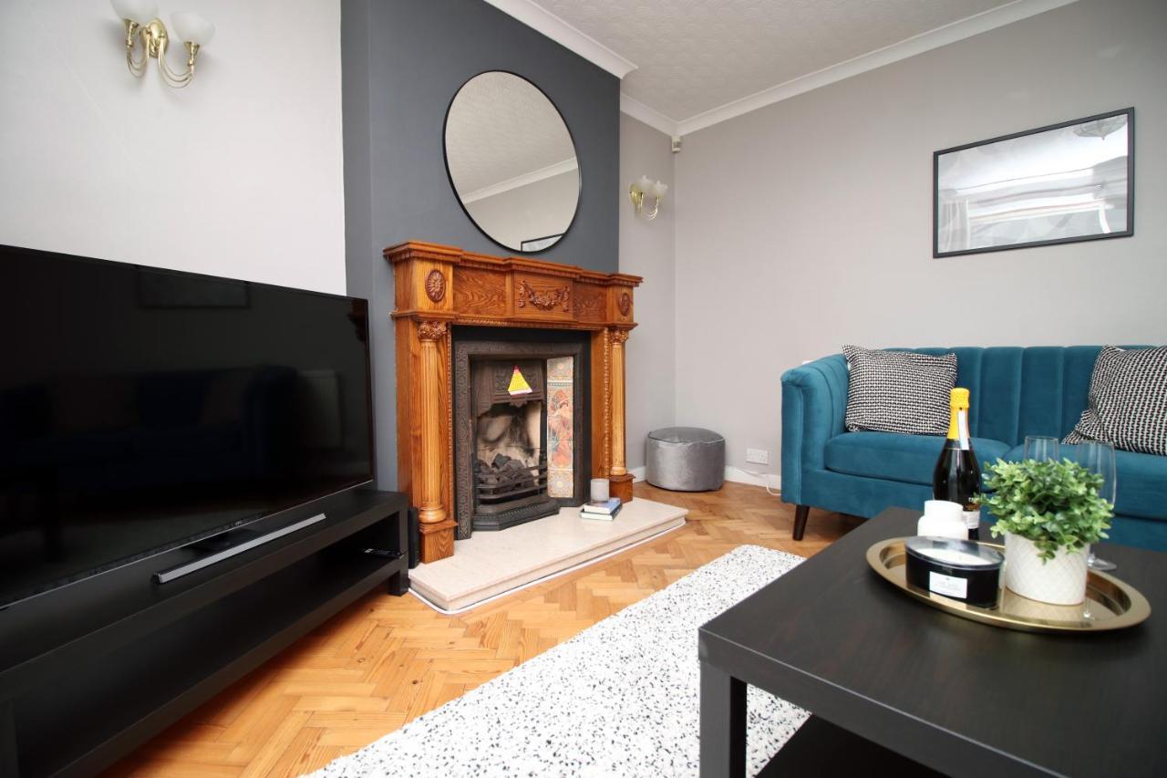 Becky'S Bungalow By Ty Sa -Spacious 4 Bed Bungalow Cardiff Bagian luar foto