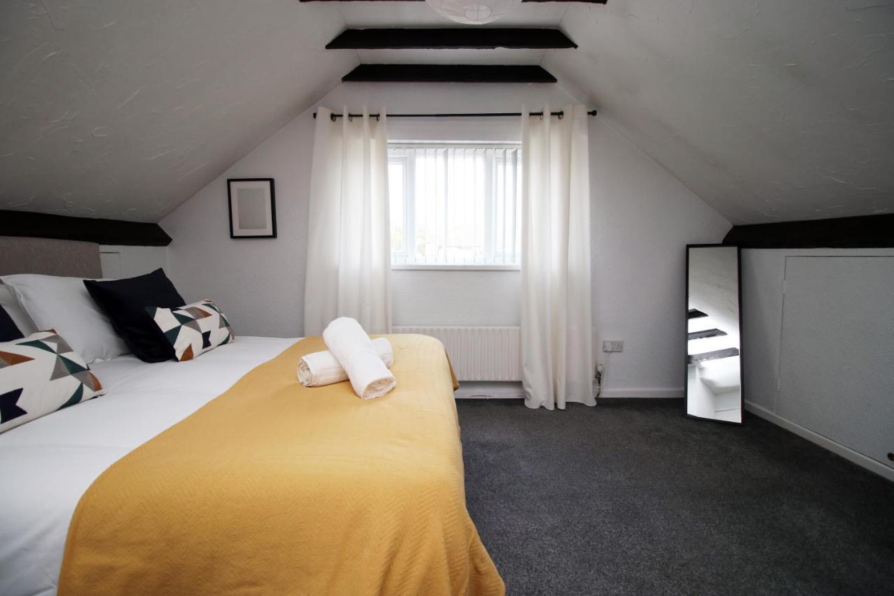 Becky'S Bungalow By Ty Sa -Spacious 4 Bed Bungalow Cardiff Bagian luar foto